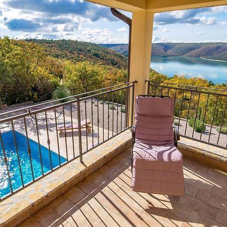 Villa Valente With Pool ลาบิน ภายนอก รูปภาพ