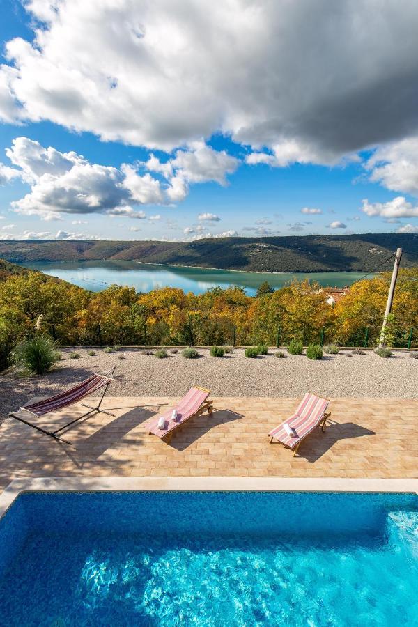 Villa Valente With Pool ลาบิน ภายนอก รูปภาพ